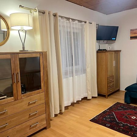 Ferienwohnung Schwanensee Lenzing Екстер'єр фото